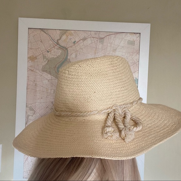 Hat Attack Adeline Rancher - Picture 6 of 6